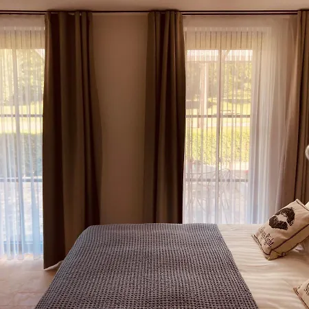 De Molenhoeve Couette-café Fourons