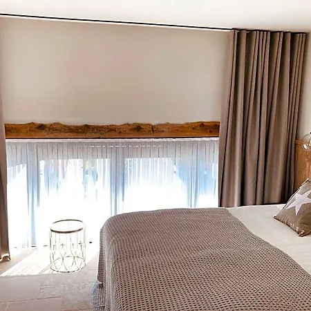 De Molenhoeve 3*