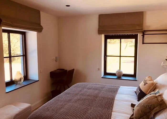 Bed & Breakfast De Molenhoeve 3*